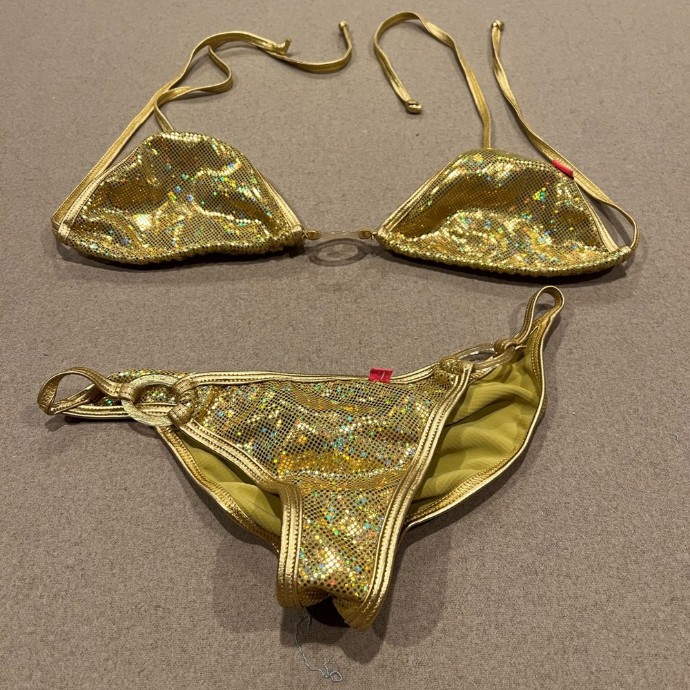 Sparkle never worn scrunchy bottom size C/D cup photo shoot bikini